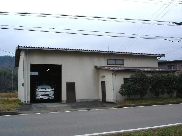 滋賀倉庫の外観