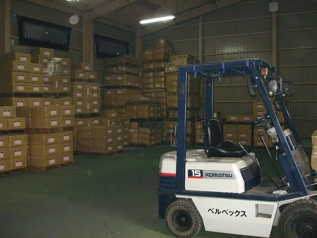 滋賀倉庫内の製品保管